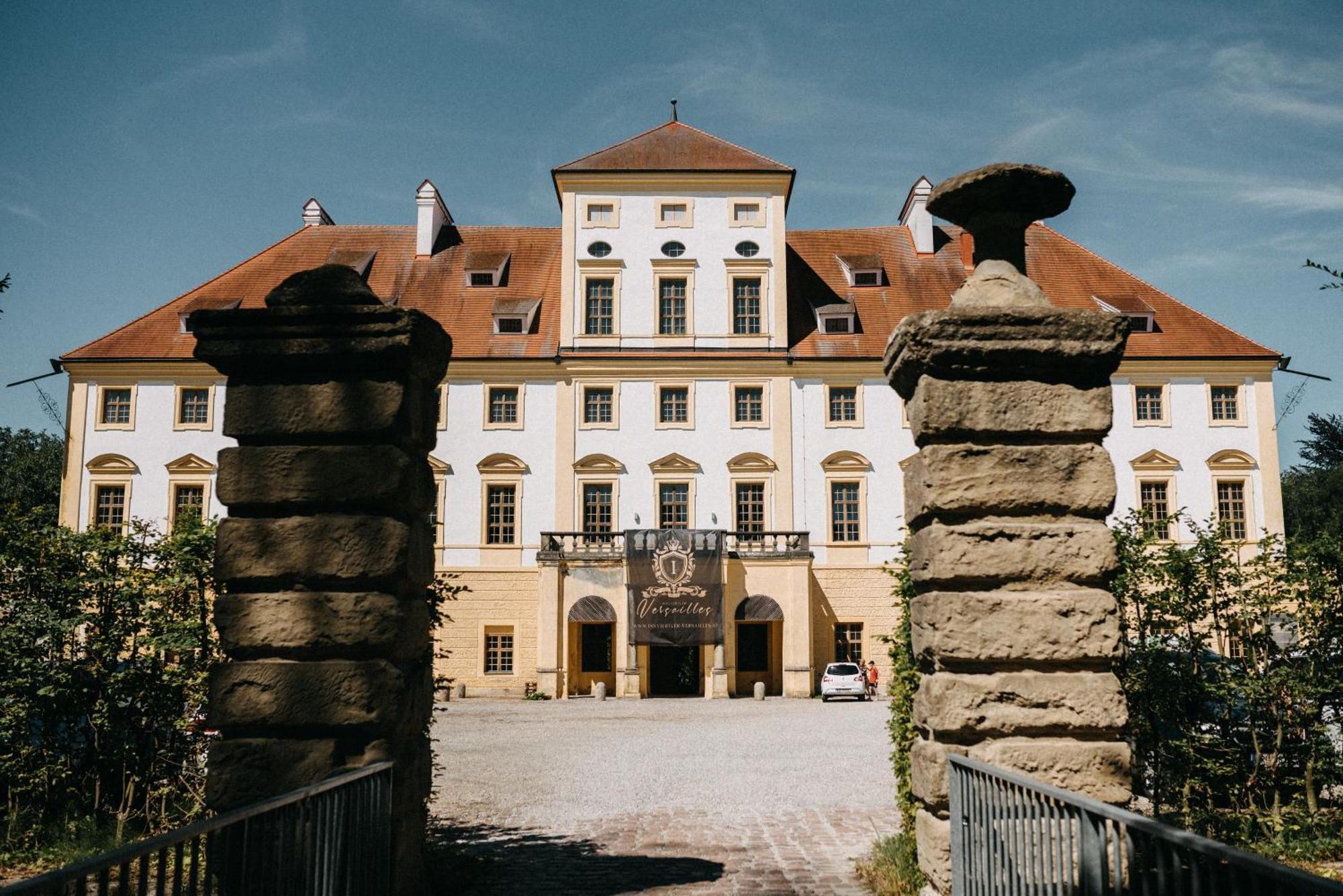 Innviertler Versailles Aurolzmunster Bagian luar foto